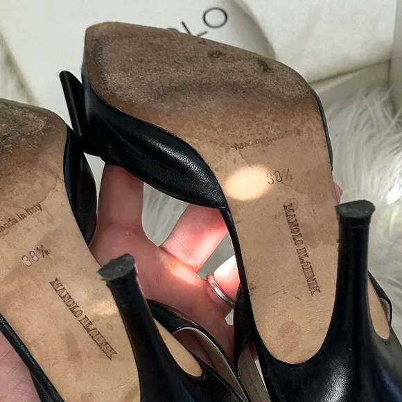 Manolo Blahnik Leather Slingback Pumps, Bow Detail, EU size 38.5 - Picture 9 of 9